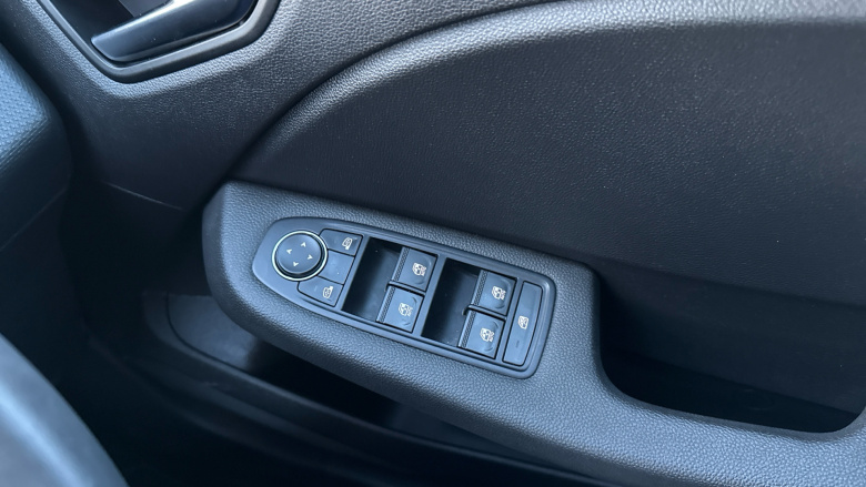 Renault Clio 1.0 TCe 90 Evolution 5dr Petrol Hatchback